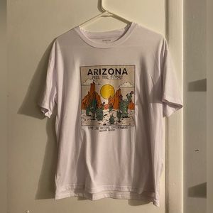 White Graphic T-Shirt - SHEIN - Size Large